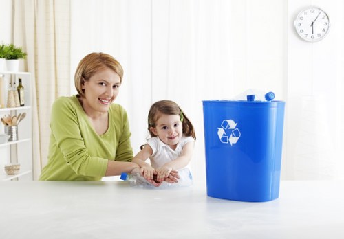 Home clearance process with efficient removal of items